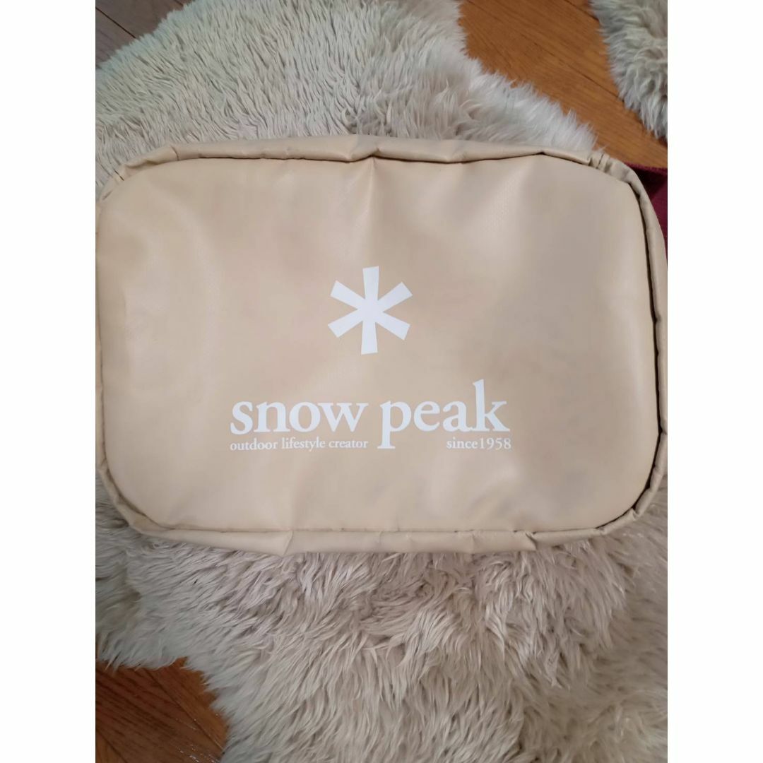 Snow Peak(スノーピーク)の【USED】スノーピーク  18L ソフトクーラー18 Snow Peak スポーツ/アウトドアのアウトドア(その他)の商品写真