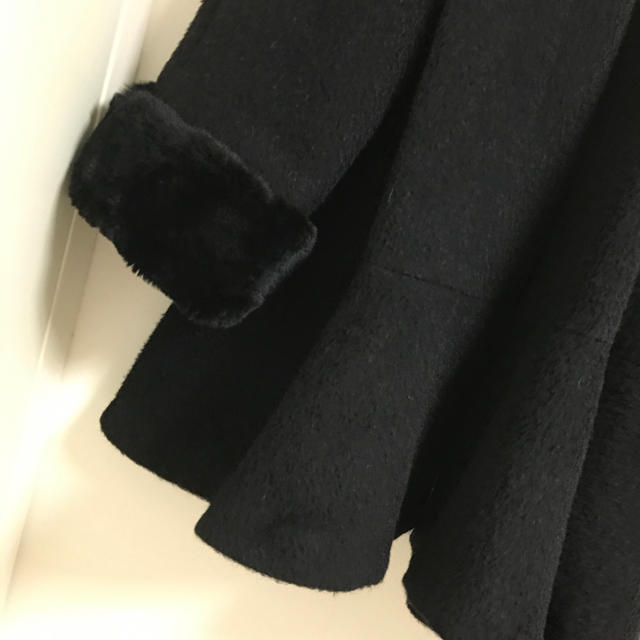 SNIDEL(スナイデル)のスナイデル コート レディースのジャケット/アウター(毛皮/ファーコート)の商品写真