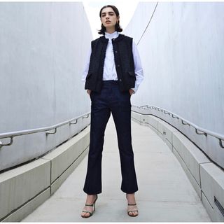 セオリーリュクス(Theory luxe)のtheory luxe 23AW 完売 美脚効果絶大 デニムパンツ 新品(デニム/ジーンズ)