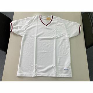 体操服　Ｖネックシャツ　エンジ　150サイズ(Tシャツ/カットソー)