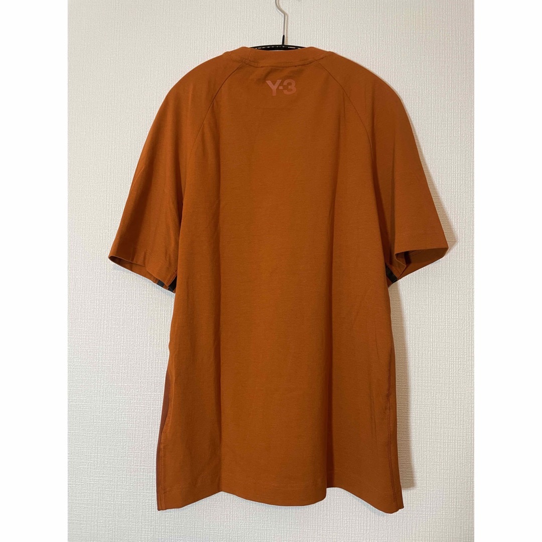 Y-3(ワイスリー)のy-3 サイドラインカットソー オレンジ メンズのトップス(Tシャツ/カットソー(半袖/袖なし))の商品写真