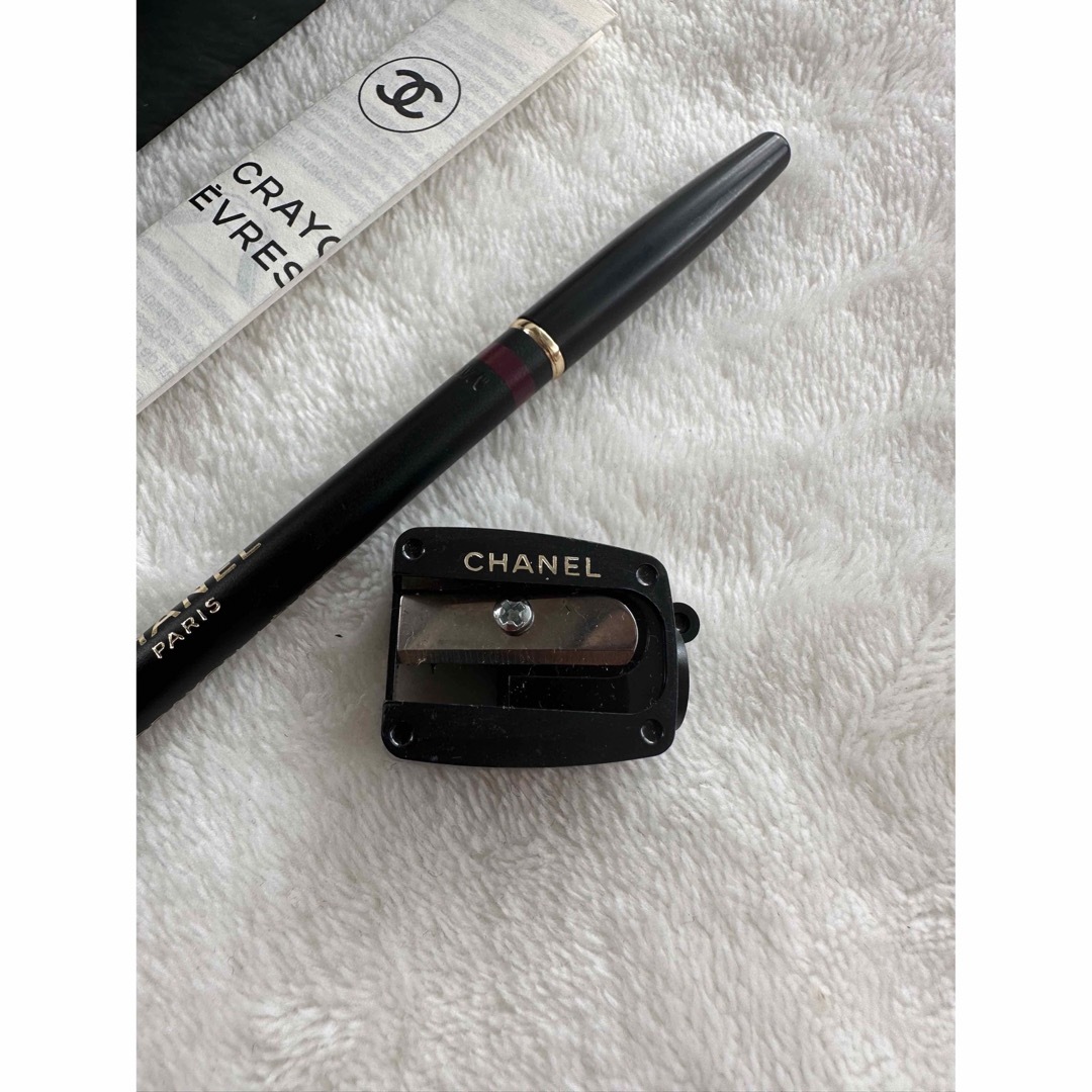 CHANEL(シャネル)の未使用CHANEL シャネル LE CRAYON LEVRES リップライナー コスメ/美容のベースメイク/化粧品(リップライナー)の商品写真