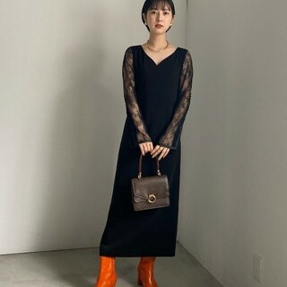 【新品未使用】AMERI LACE REFINED TIGHT DRESS