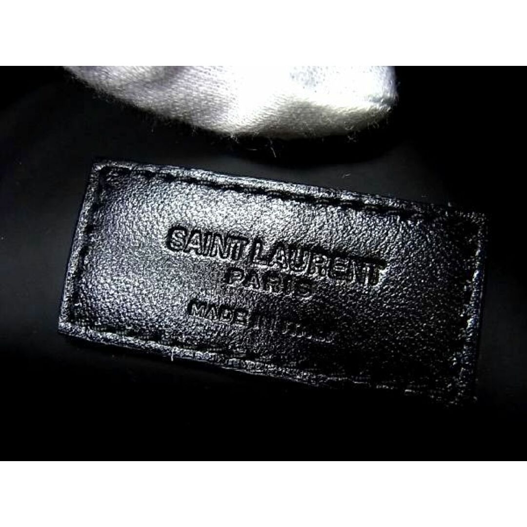 Saint Laurent(サンローラン)の■新品■未使用■ SAINTLAURENT サンローラン レザー ポーチ メイクポーチ 小物入れ レディース グリーン系×ブラック系 AD7828ｹZ レディースのファッション小物(その他)の商品写真