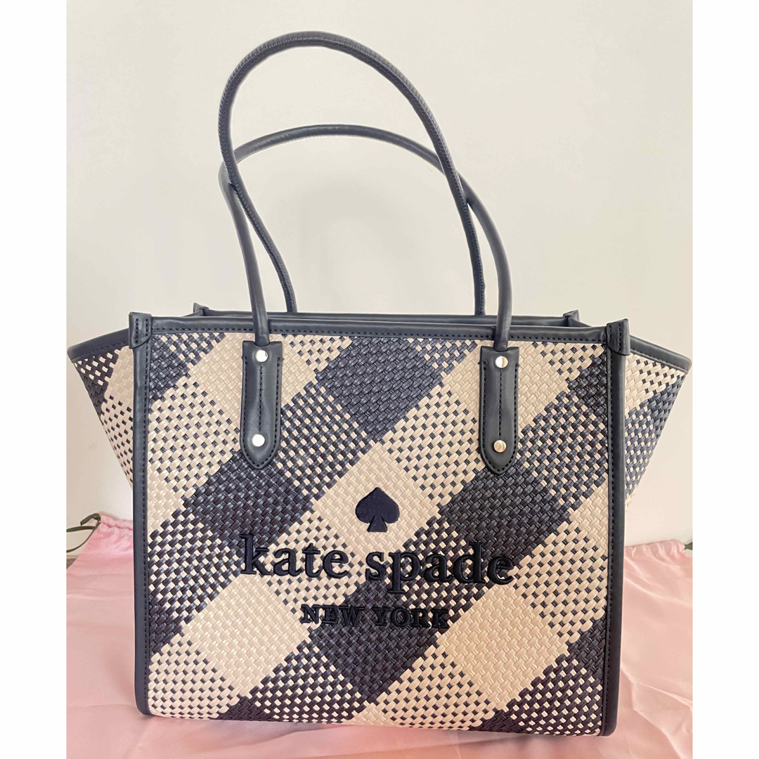 kate spade new york(ケイトスペードニューヨーク)のkate spadeストロー　ギンガムElla Large Tote A4可 レディースのバッグ(トートバッグ)の商品写真