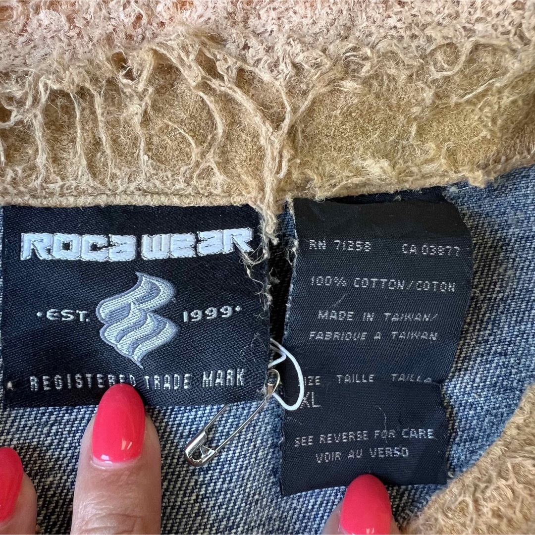 Rocawear(ロカウェア)のRoca wear デニムジャケット Gジャン ワンポイント 刺繍入り メンズのジャケット/アウター(Gジャン/デニムジャケット)の商品写真