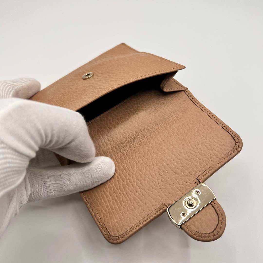 Gucci(グッチ)の箱付き　グッチ インターロッキングG　折り財布 レザー 　キャメル レディースのファッション小物(財布)の商品写真