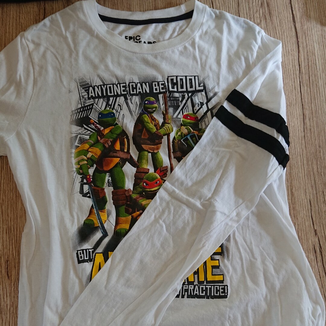 ロンT タートルズ レディースのトップス(Tシャツ(長袖/七分))の商品写真