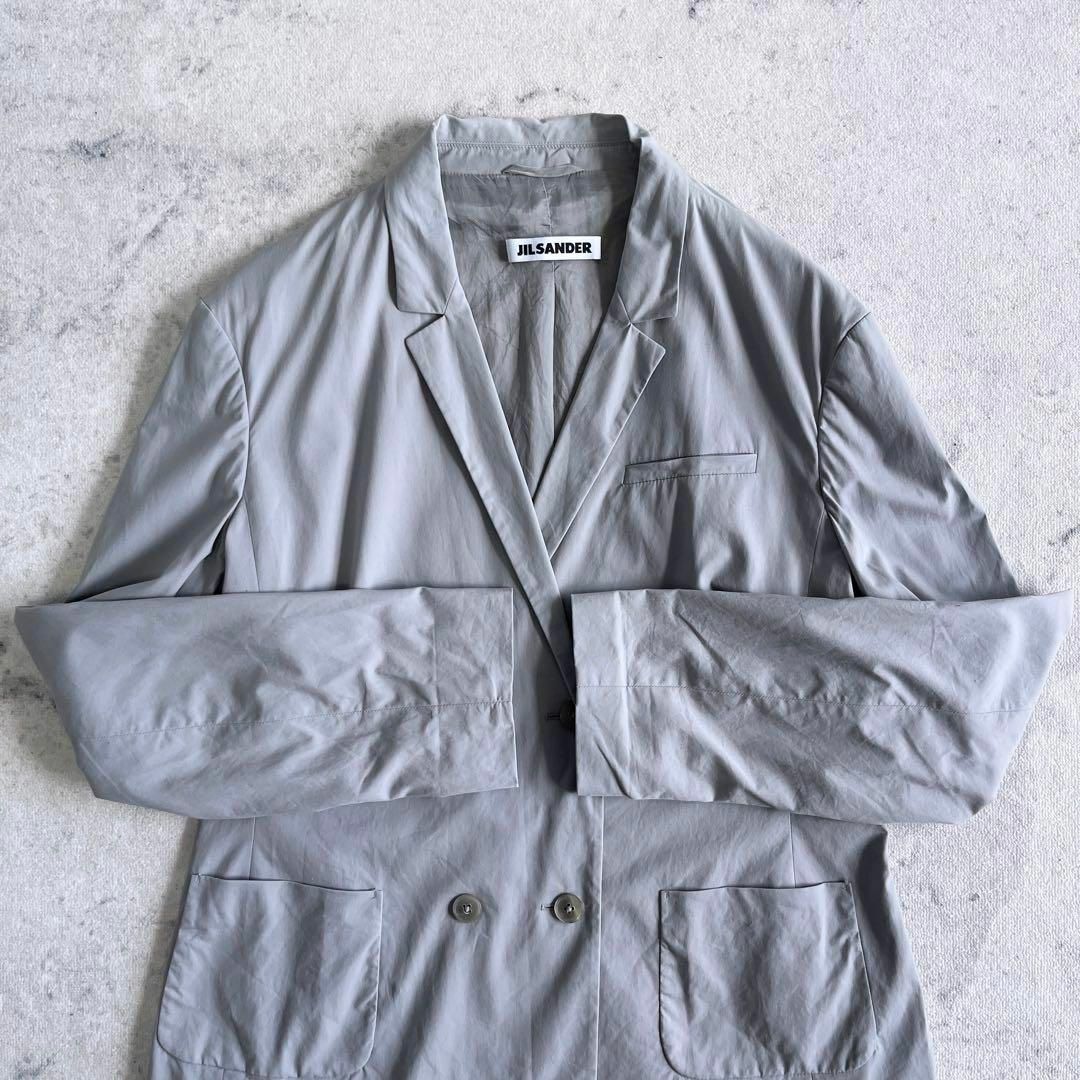 Jil Sander(ジルサンダー)の【JIL SANDER】薄手コットン ダブル ジャケット グレー ジルサンダー. レディースのジャケット/アウター(テーラードジャケット)の商品写真