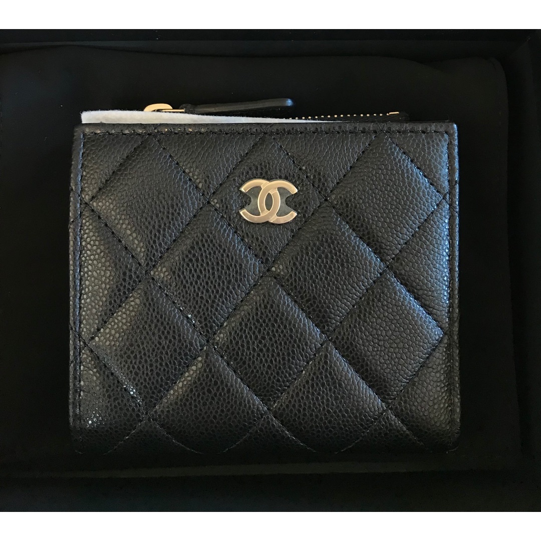 希少　CHANEL コンパクト　財布　　新品　正規品