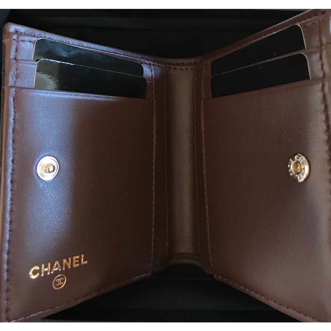 希少　CHANEL コンパクト　財布　　新品　正規品