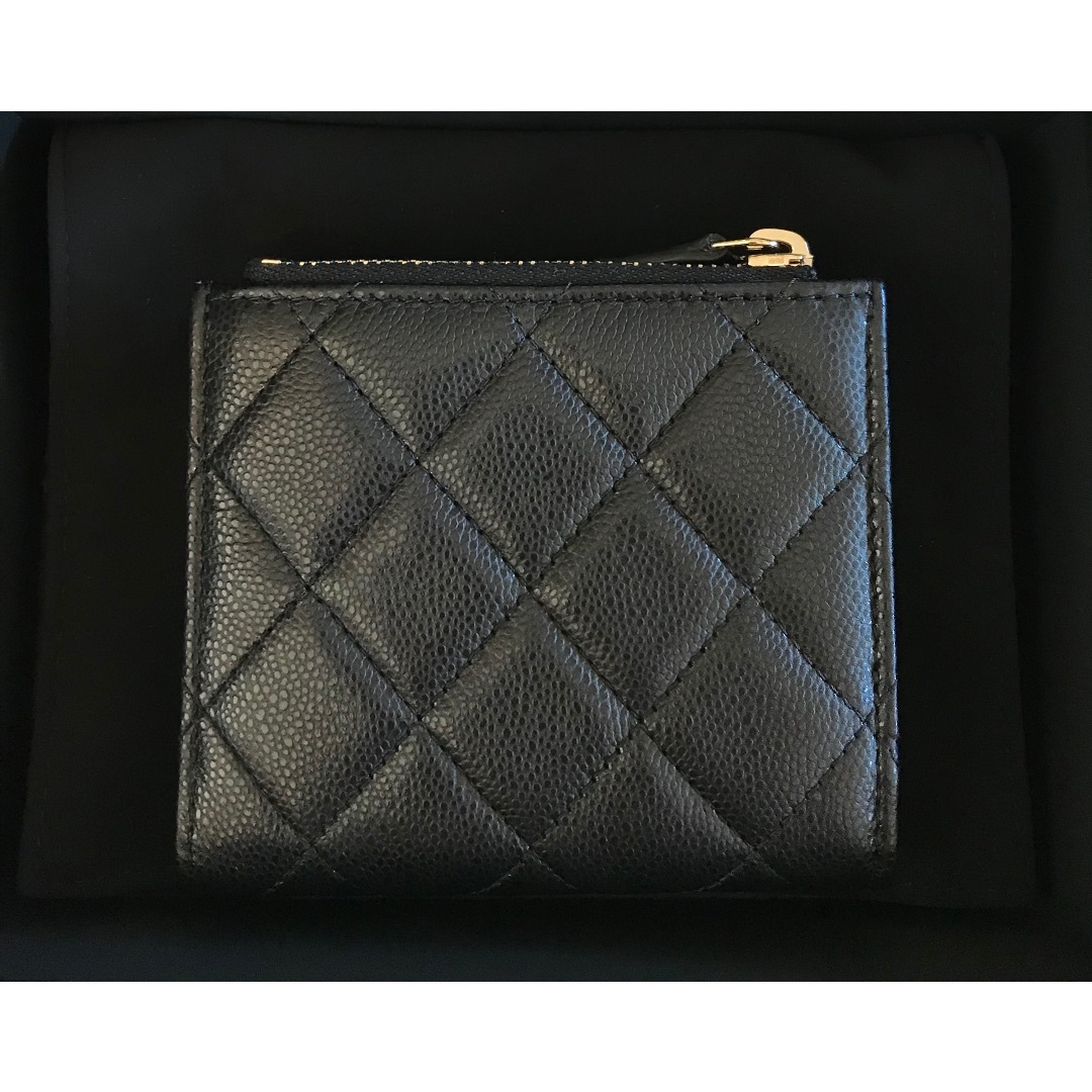 希少　CHANEL コンパクト　財布　　新品　正規品