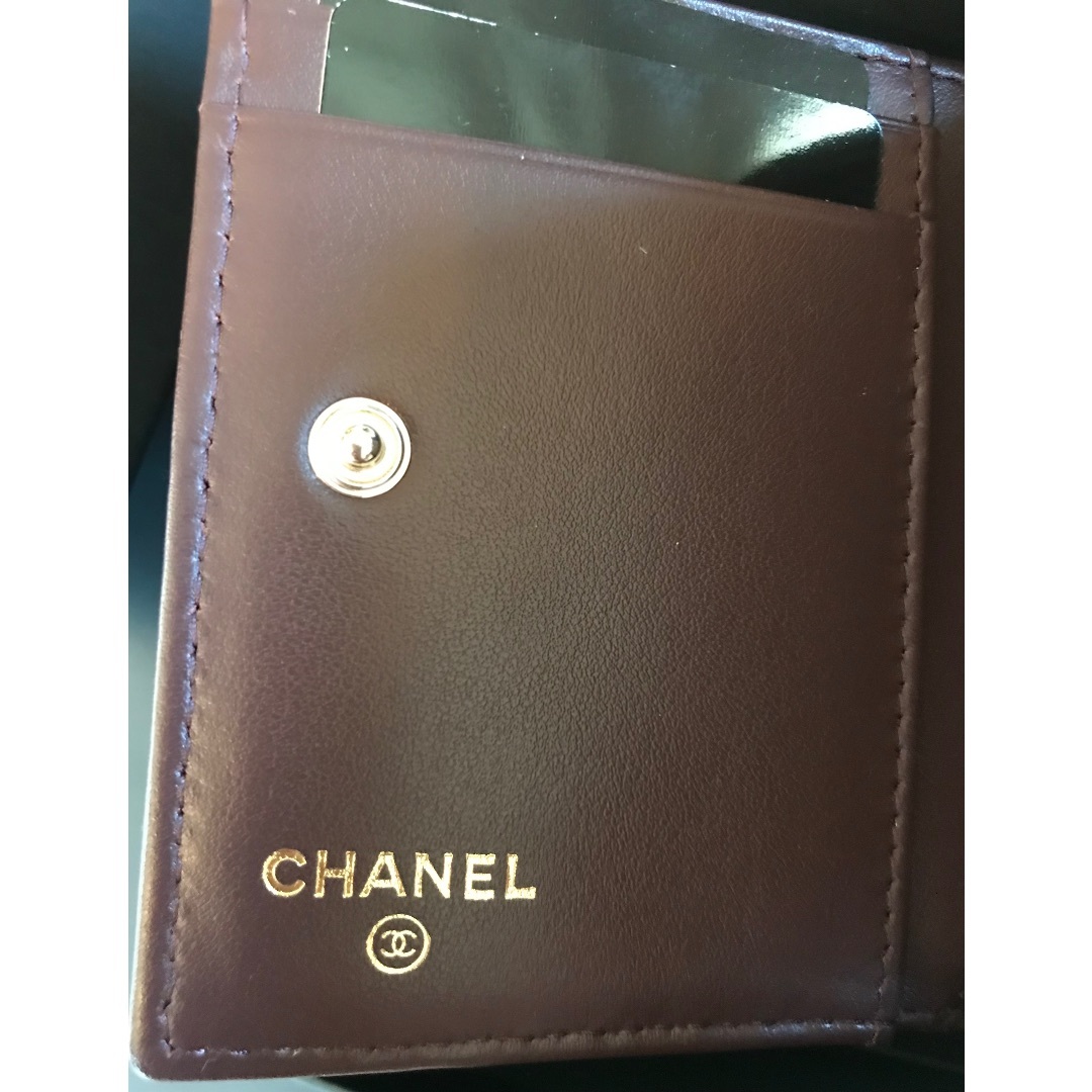 希少　CHANEL コンパクト　財布　　新品　正規品