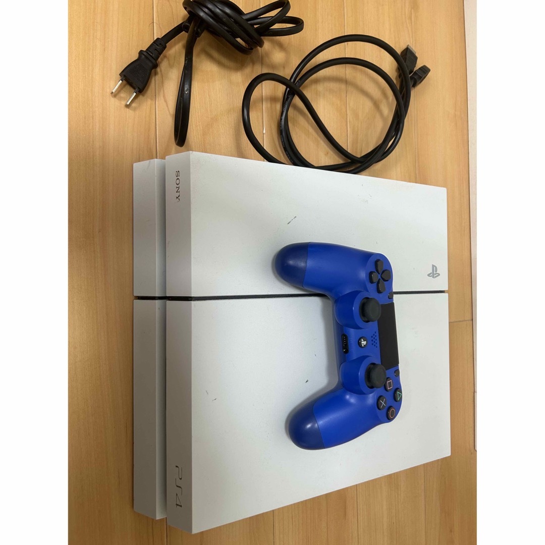 PlayStation4(プレイステーション4)のPlayStation4 CUH-1200 グレイシャーホワイト 中古 エンタメ/ホビーのゲームソフト/ゲーム機本体(家庭用ゲーム機本体)の商品写真