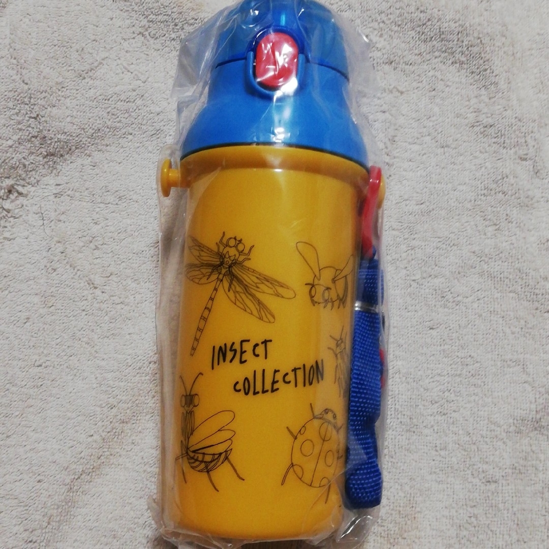 新品　インセクトコレクション　ワンタッチボトル黄色水筒