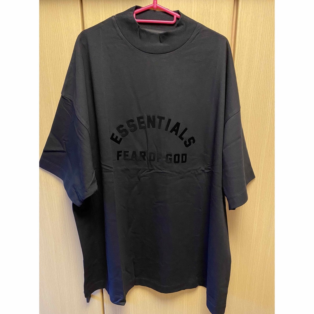 FEAR OF GOD(フィアオブゴッド)の正規新品 23AW FOG ESSENTIALS エッセンシャルズ Tシャツ メンズのトップス(Tシャツ/カットソー(半袖/袖なし))の商品写真