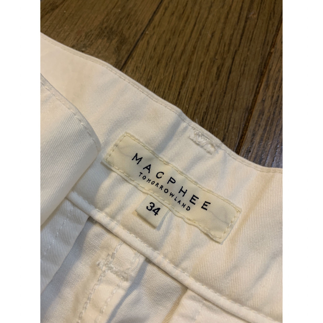 MACPHEE(マカフィー)のMACPHEE 白パンツ　トゥモローランド　34 レディースのパンツ(カジュアルパンツ)の商品写真