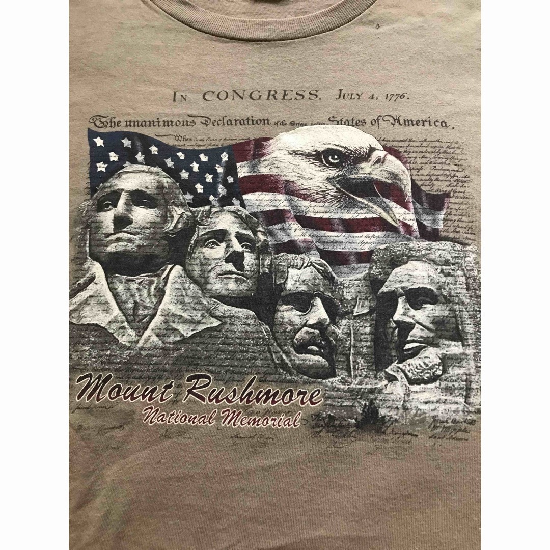 DELTA(デルタ)のUS古着 DELTA Mount Rushmore プリントTシャツ メンズのトップス(Tシャツ/カットソー(半袖/袖なし))の商品写真