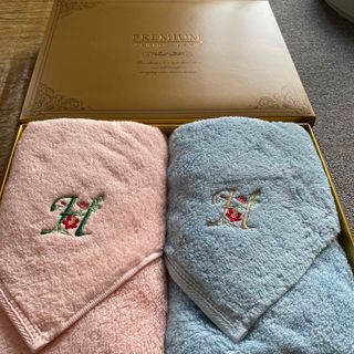 UCHINO プレミアム　しあわせタオル刺繍入り　2枚