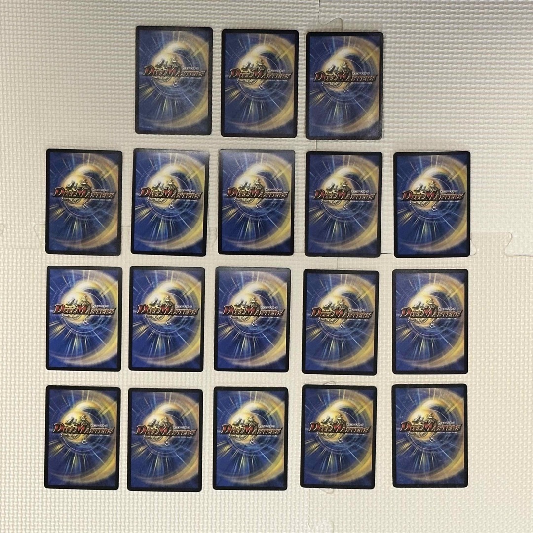 引退品　デュエルマスターズ　18枚セット　まとめ売り　デュエマ エンタメ/ホビーのトレーディングカード(その他)の商品写真
