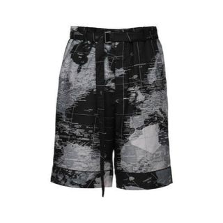 サカイ(sacai)の【美品】SACAI 20SS WORLD MAP SHORT PANTS 4(ショートパンツ)