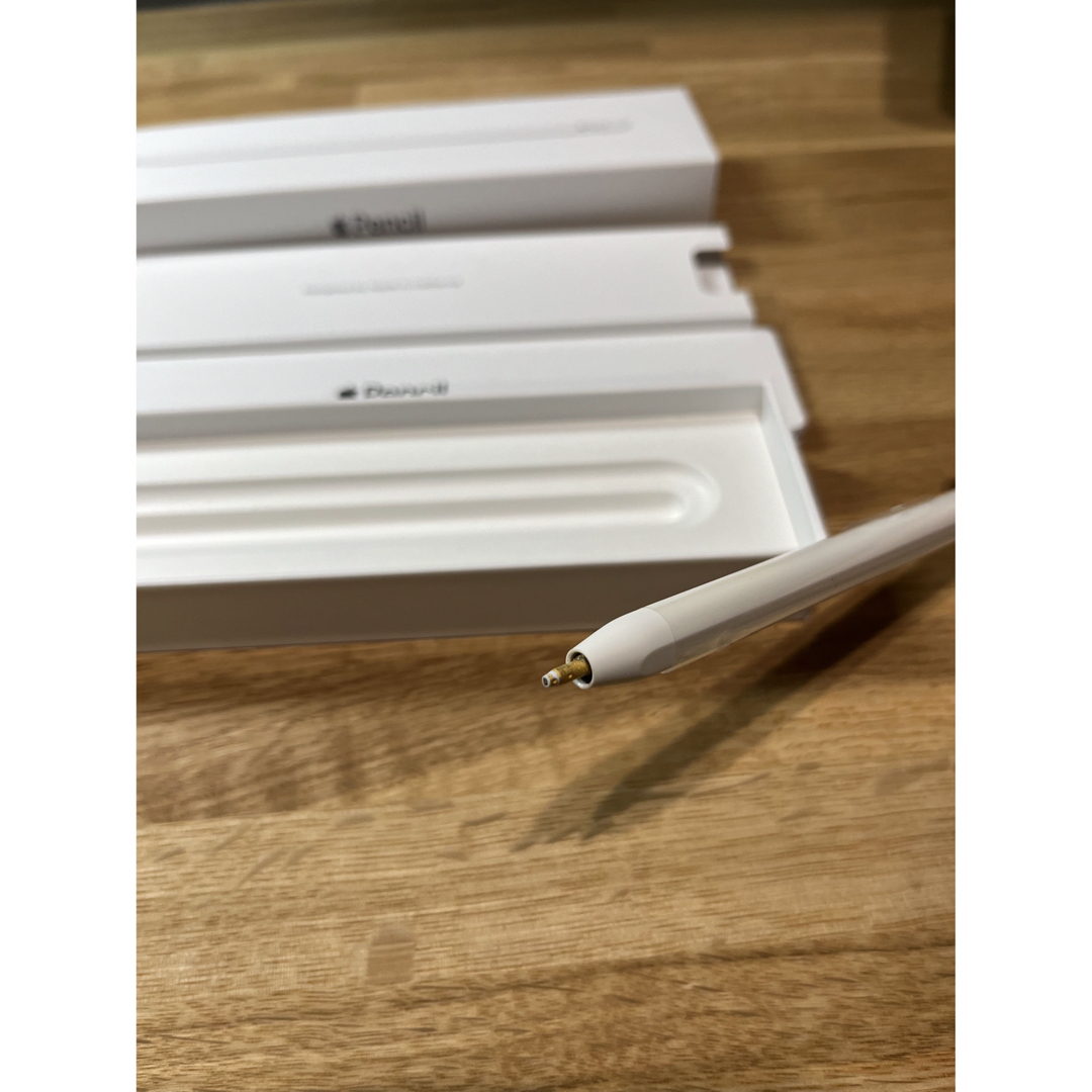 Apple(アップル)のApple Pencil アップルペンシル　第二世代　ジャンク品 スマホ/家電/カメラのPC/タブレット(PC周辺機器)の商品写真