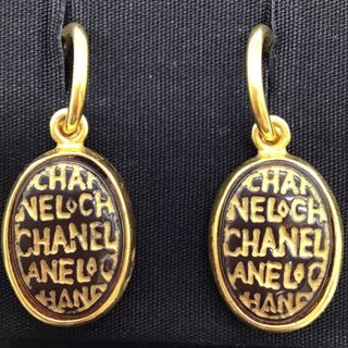 シャネル(CHANEL)のCHANEL　シャネル　ピアス　ロゴ　ゴールド/ブラウン　99A　ヴィンテージ(ピアス)