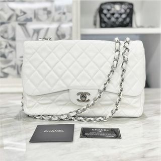 CHANEL - 美品☆ シャネル キャビアスキン デカマトラッセ 白