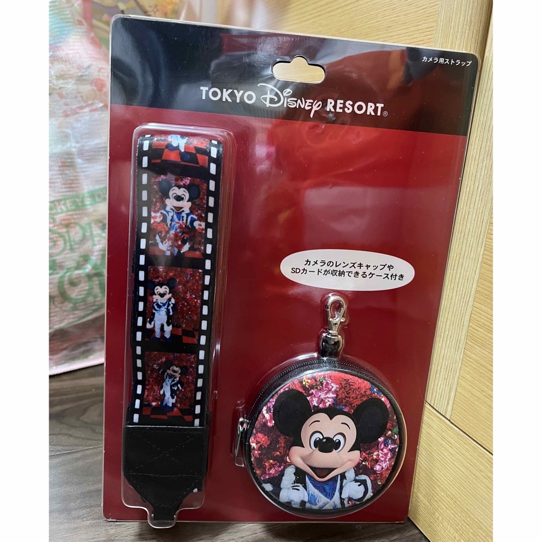 Disney(ディズニー)のディズニー　イマジニングマジック　カメラ用ストラップ スマホ/家電/カメラのスマホアクセサリー(ネックストラップ)の商品写真