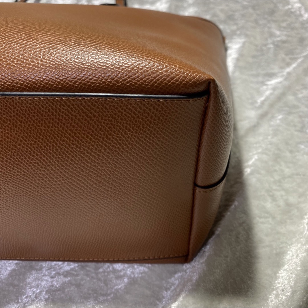 COACH(コーチ)の【美品】COACH　スヌーピーコラボ　トートバッグ　ブラウン　ピーナッツ　レザー レディースのバッグ(トートバッグ)の商品写真