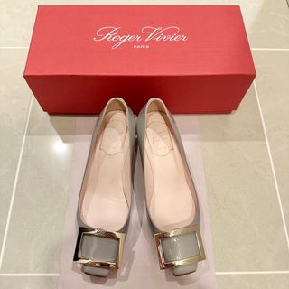 ロジェヴィヴィエ ハイヒール/パンプス(レディース)の通販 300点以上