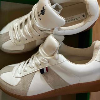 ユーエスポロアッスン(U.S. POLO ASSN.)の美品U.S.ポロPOLO 白ベージュスニーカー　送料込み(スニーカー)