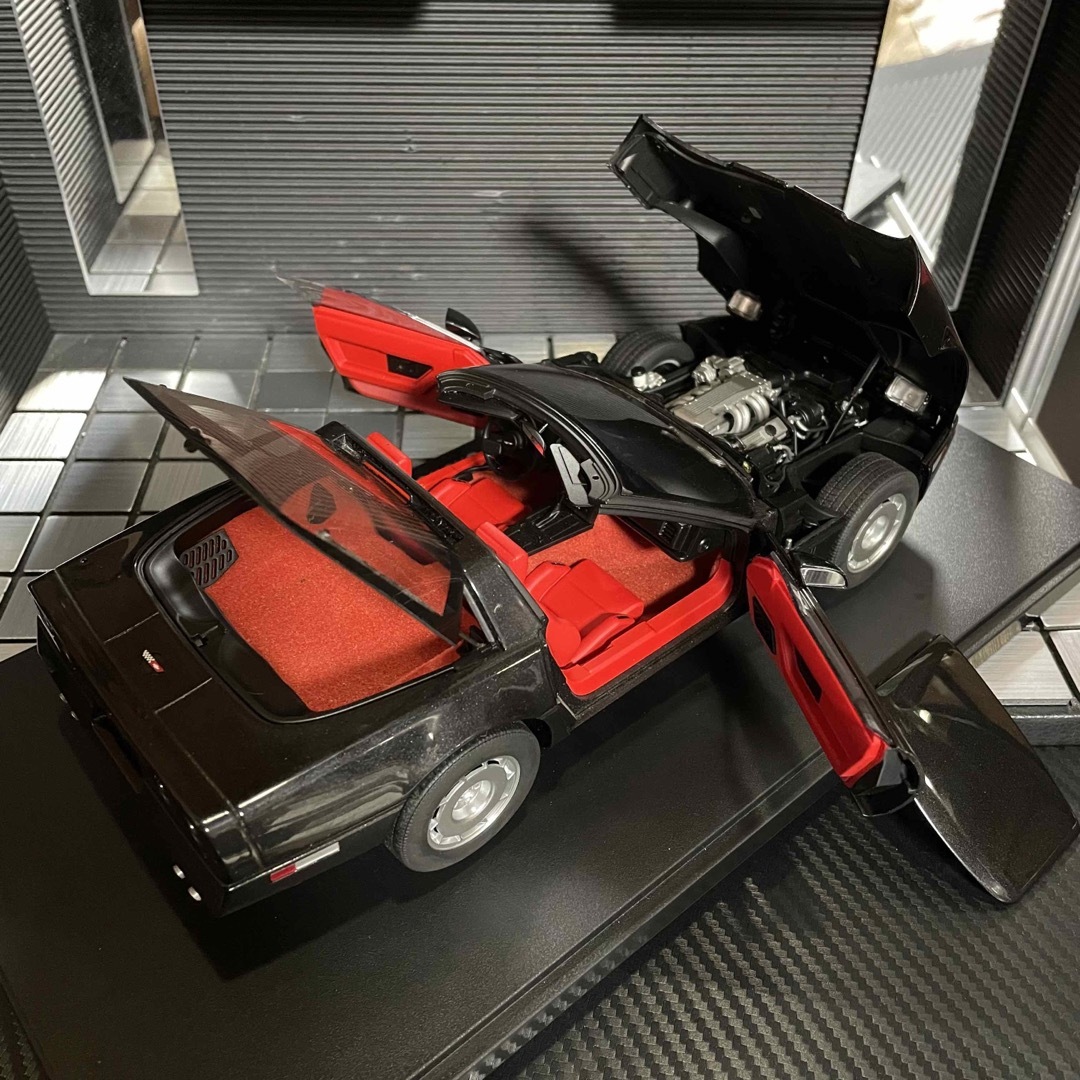 AUTOart - 激レア!未展示品 オートアート1/18 シボレーコルベット1986