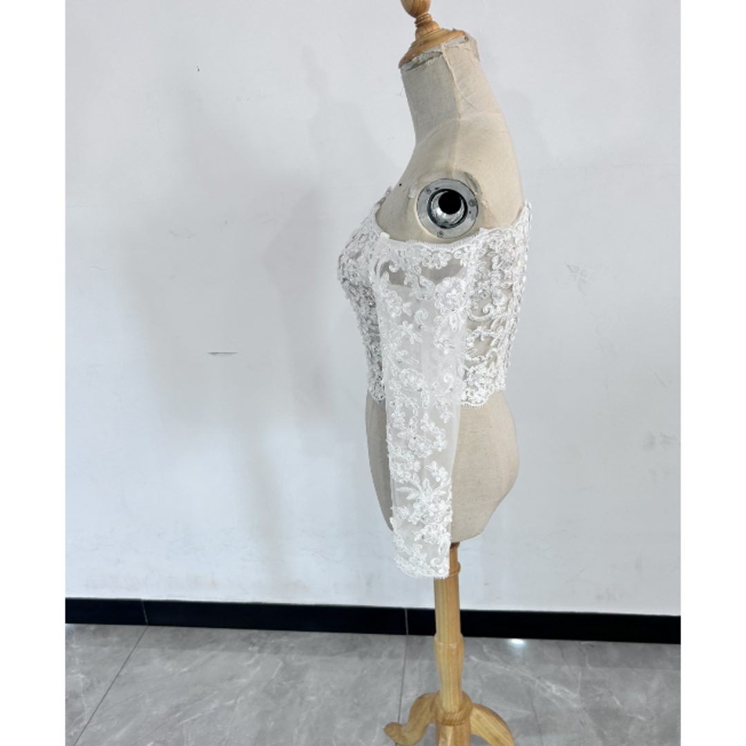 大人気上昇ウエディングドレス 可憐な花刺繍のトップス ボレロ 花嫁/ウェディング