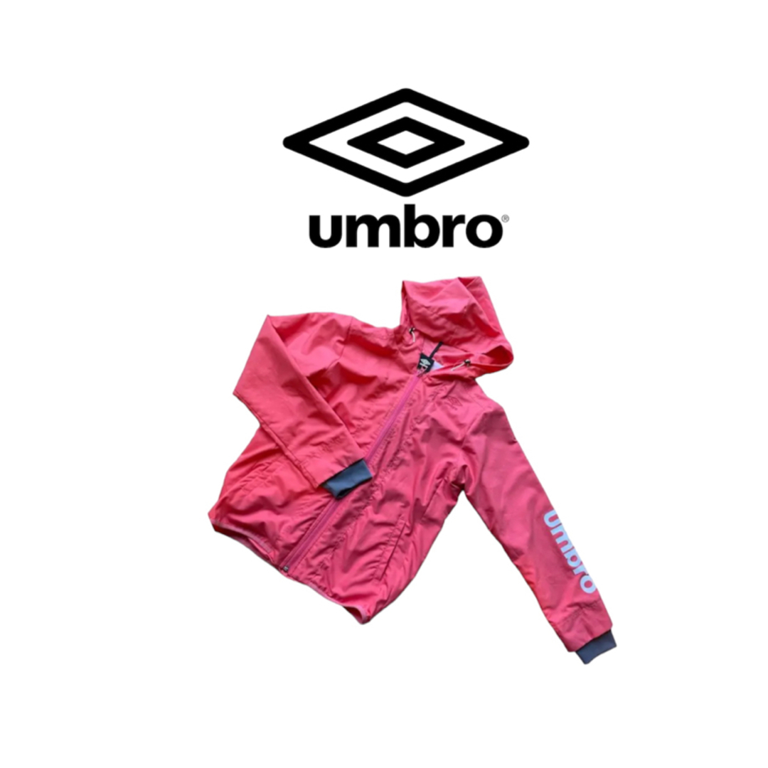 UMBRO(アンブロ)のウィンドブレーカーumbro レディースのジャケット/アウター(ナイロンジャケット)の商品写真