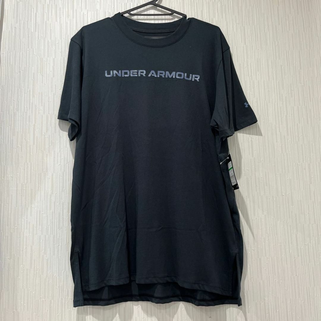 UNDER ARMOUR(アンダーアーマー)の[アンダーアーマー] 半袖Tシャツ UA スポーツウェア レディース黒　Lサイズ スポーツ/アウトドアのトレーニング/エクササイズ(ウォーキング)の商品写真