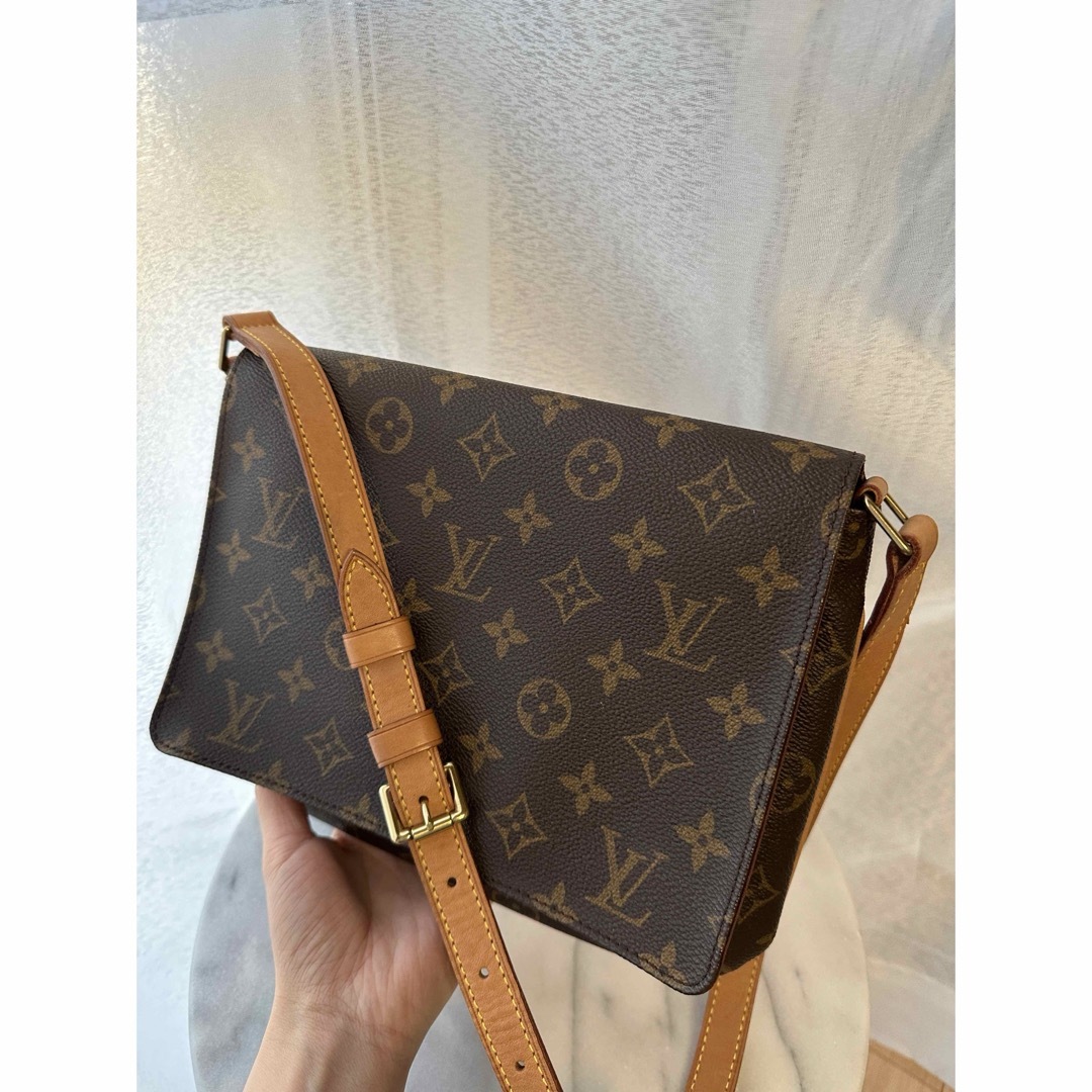 LOUIS VUITTON(ルイヴィトン)のルイヴィトン　ミュゼットタンゴ レディースのバッグ(ショルダーバッグ)の商品写真