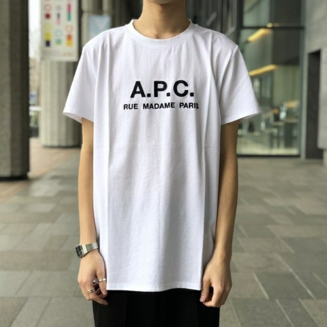 A.P.C(アーペーセー)の【新品】A.P.C.アーペーセー ロゴ刺繍Tシャツ★男女兼用　半袖★ 白Mサイズ レディースのトップス(Tシャツ(半袖/袖なし))の商品写真