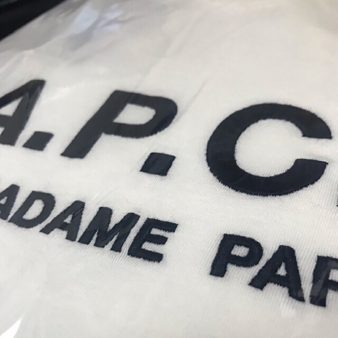 【新品】A.P.C.アーペーセー ロゴ刺繍Tシャツ★男女兼用　半袖★ ホワイト