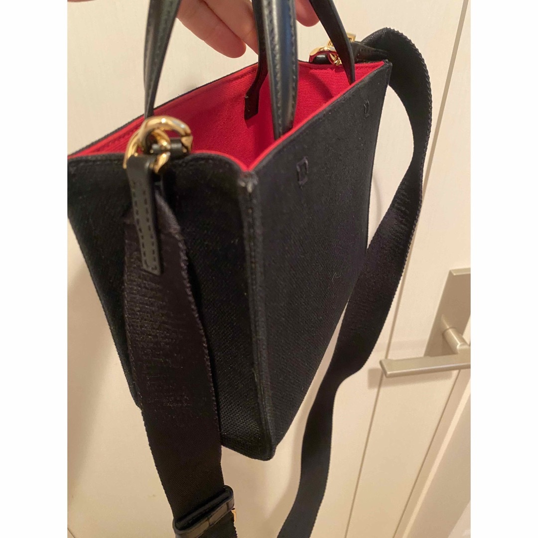 GIVENCHY - ジバンシー ショルダーバッグ 値下げの通販 by GIVENCHY - ジバンシー ショルダーバッグ 値下げの通販 by