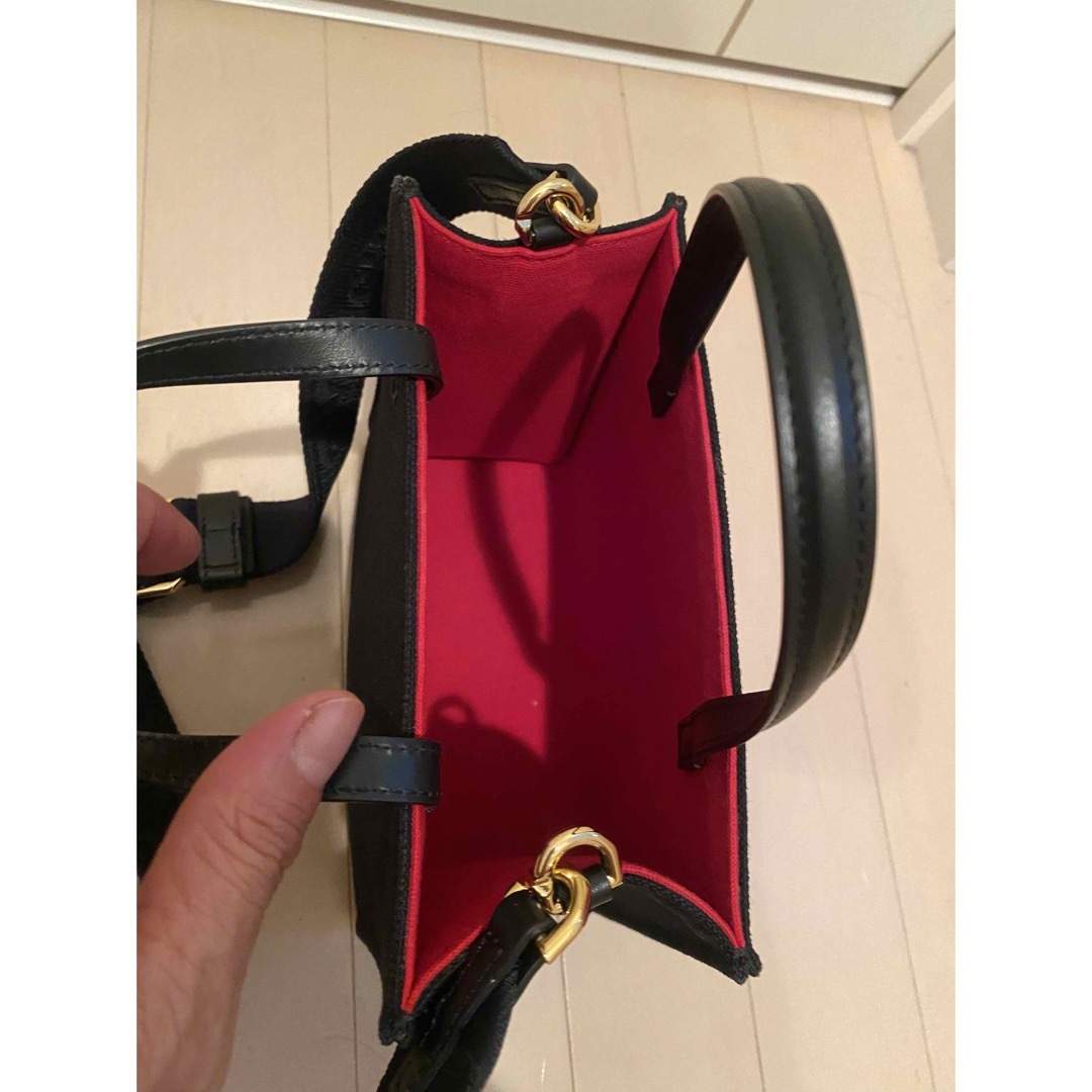 GIVENCHY - ジバンシー ショルダーバッグ 値下げの通販 by GIVENCHY - ジバンシー ショルダーバッグ 値下げの通販 by
