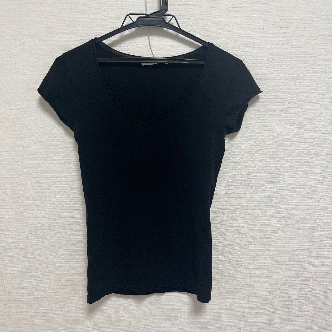 ZARA(ザラ)のZARA レディース　トップス　Tシャツ　ブラック　黒 レディースのトップス(Tシャツ(半袖/袖なし))の商品写真