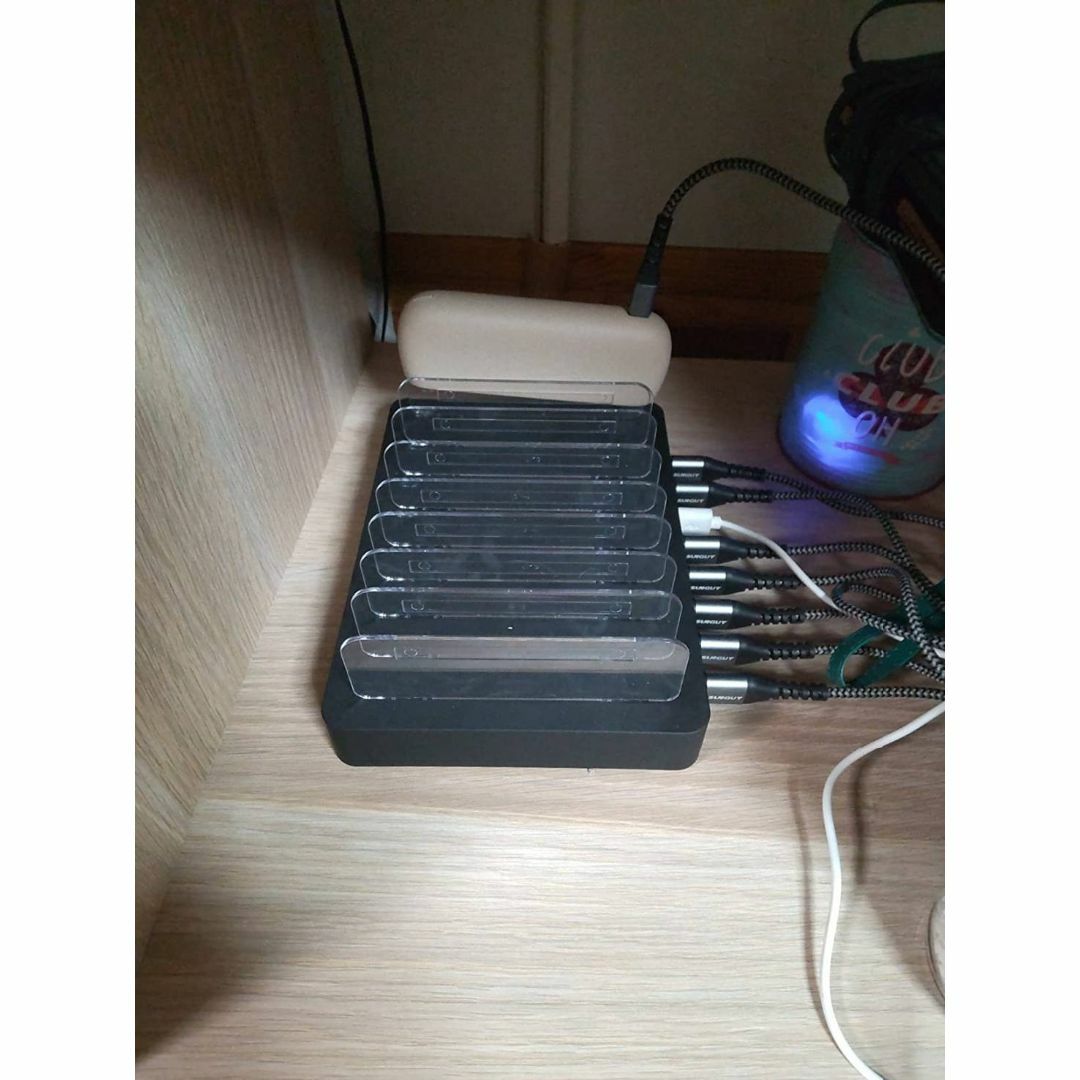 最大8台同時充電可能なUSB急速充電ステーションの通販 by redw400's