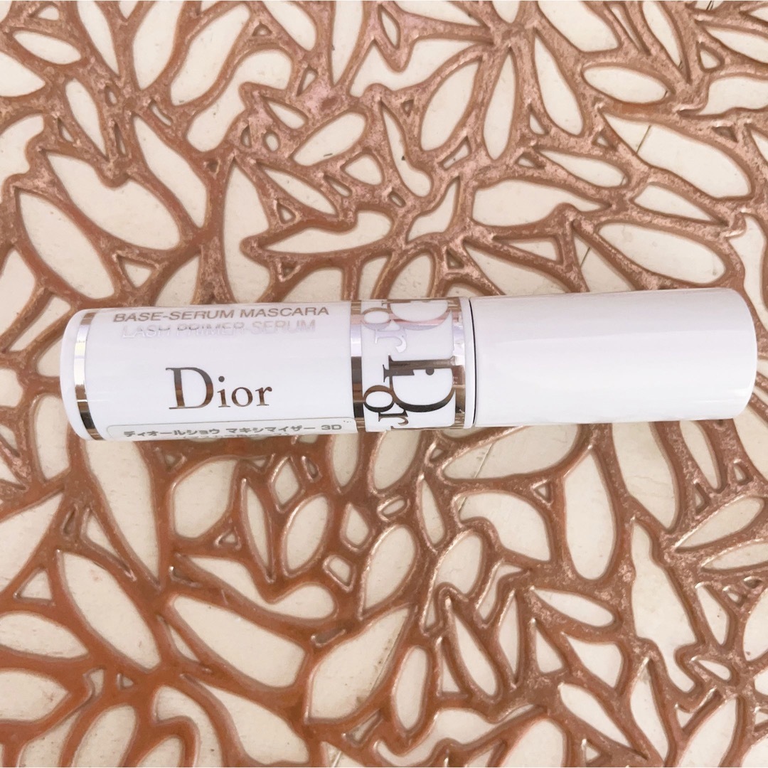Dior(ディオール)のディオールショウ マキシマイザー 3D 001 マスカラ用ベース Dior コスメ/美容のベースメイク/化粧品(マスカラ下地/トップコート)の商品写真