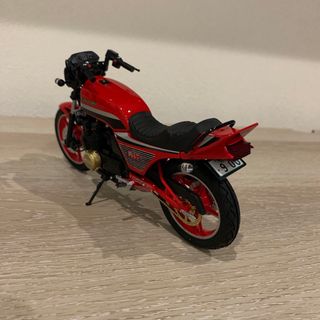 アオシマバイクシリーズプラモデル完成品カワサキZ400GPフルビートカスタム♪