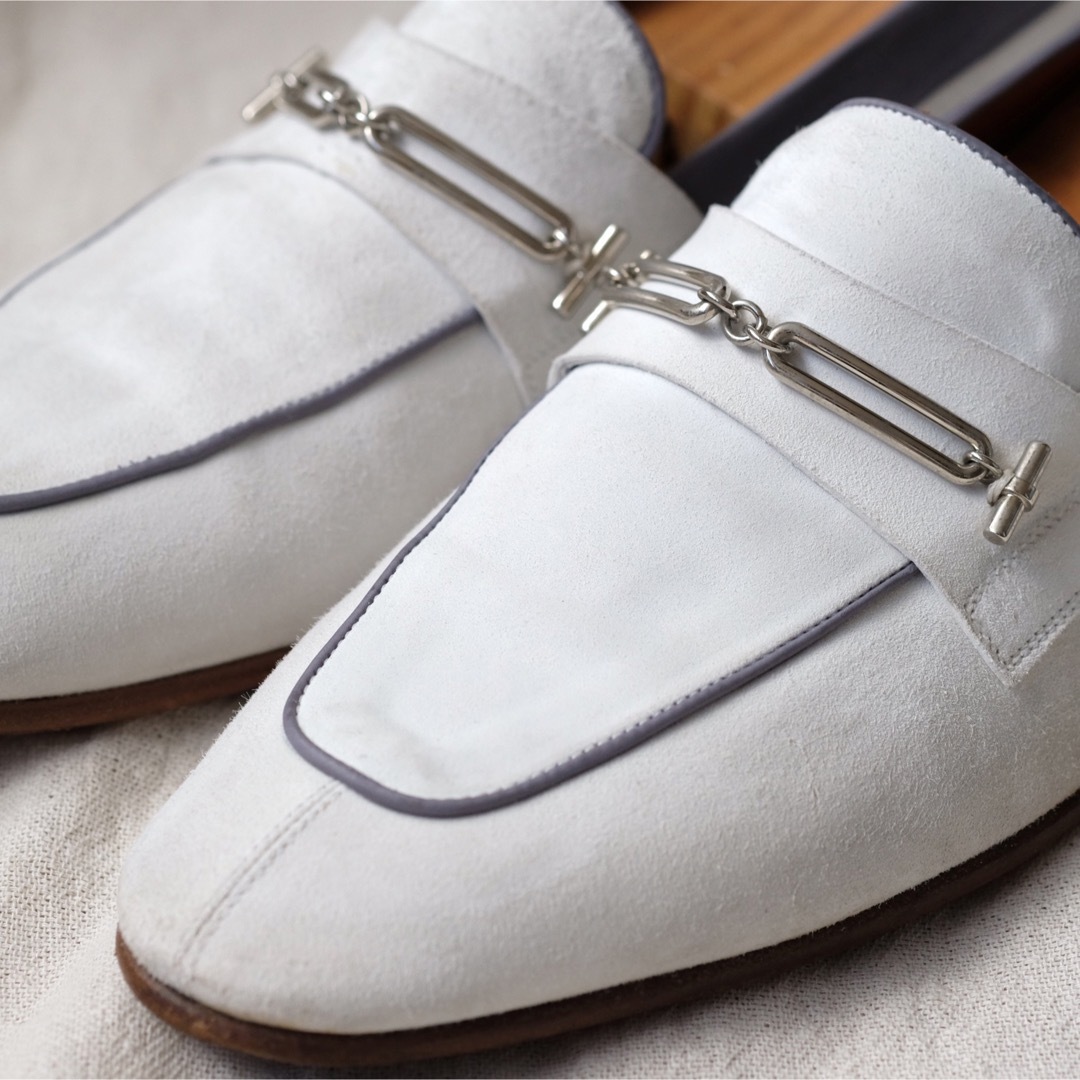 MAXVERREマックスヴェッレ スエードコンビビットローファー白8 メンズの靴/シューズ(ドレス/ビジネス)の商品写真