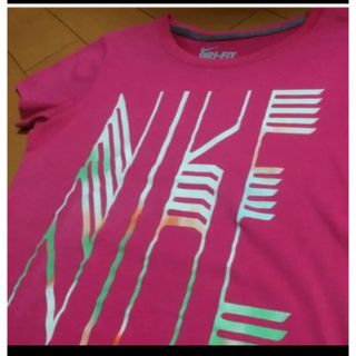 ナイキ(NIKE)のNIKEドライフィットピンクカットソー値下げ!(Tシャツ(半袖/袖なし))