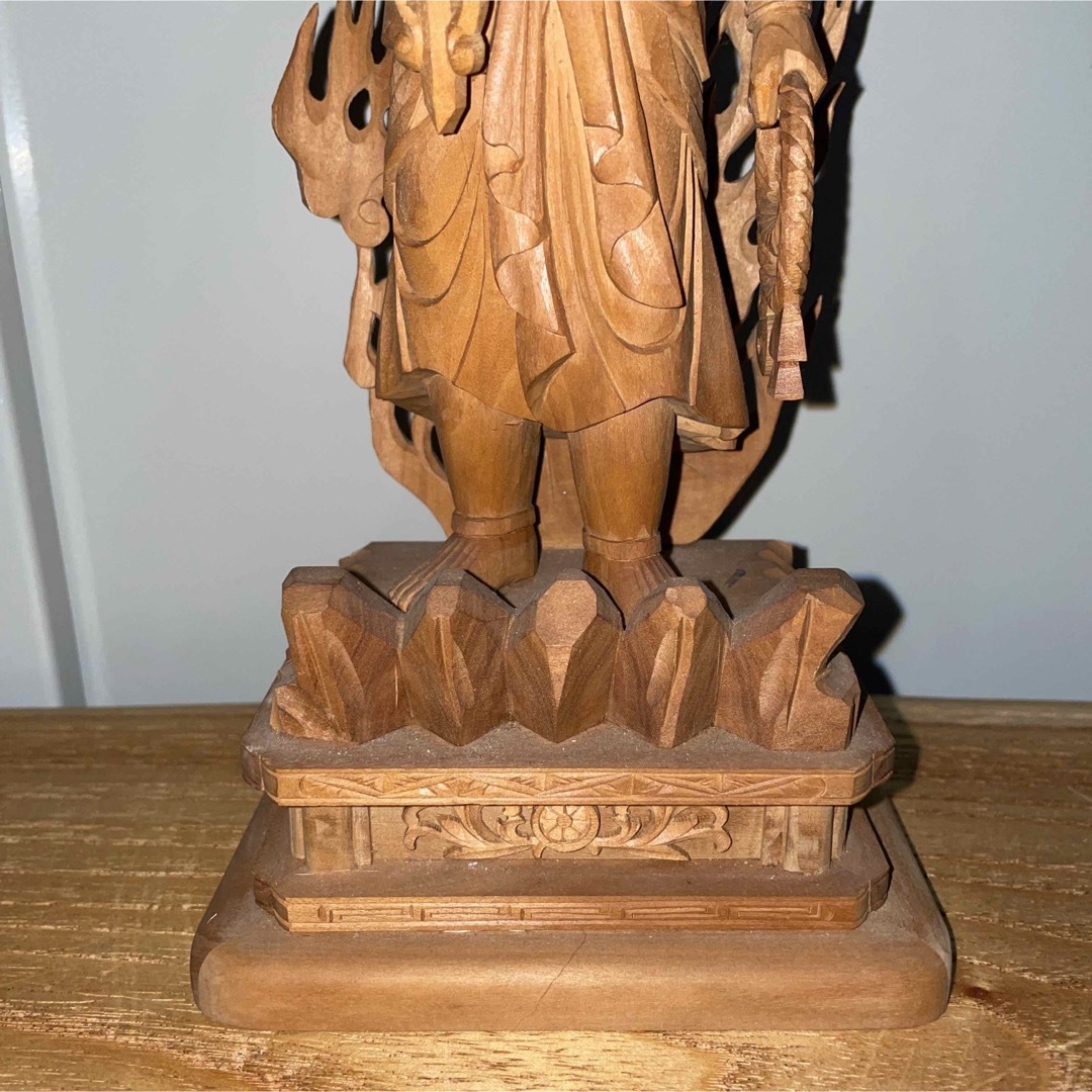 木彫 白檀 不動明王立像 仏像 手彫り 木彫り 迫力-