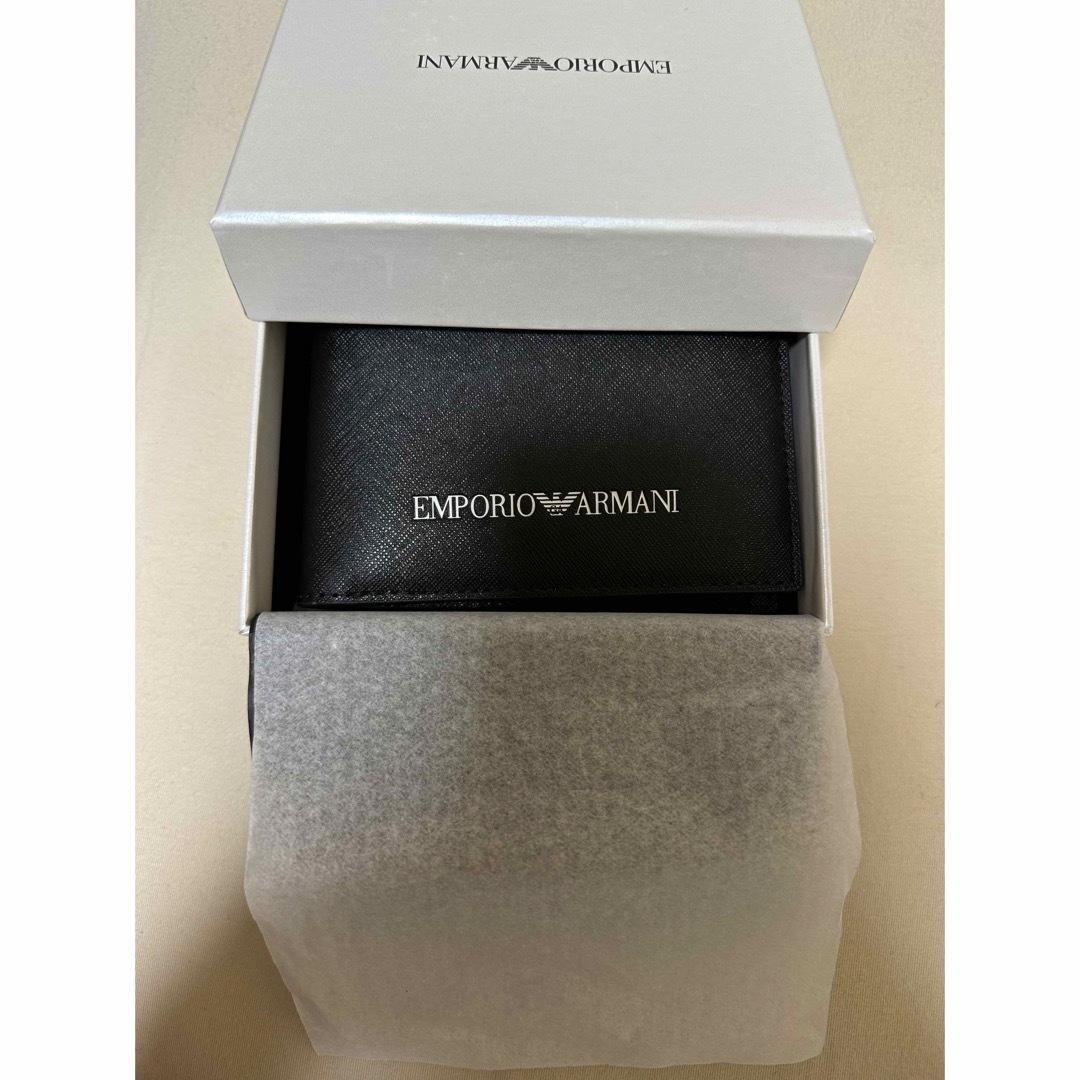 Emporio Armani(エンポリオアルマーニ)のアルマーニ　二つ折り財布　レザー　新品　未使用 メンズのファッション小物(折り財布)の商品写真