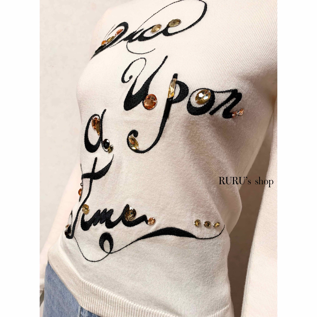美品 alice+olivia ディズニーコラボ ロゴ×ジュエル刺繍 セータートップス